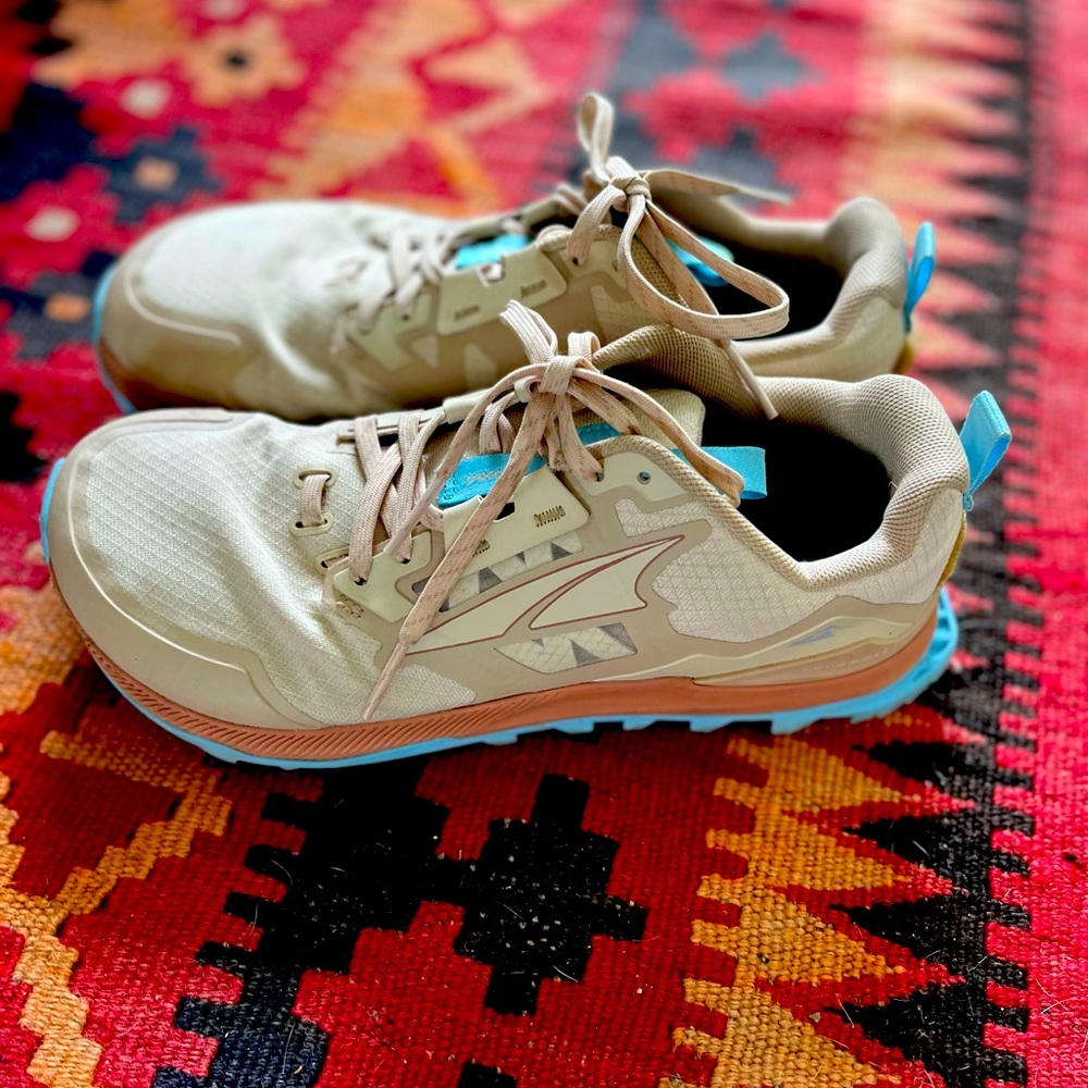 Altra Lone Peak 6